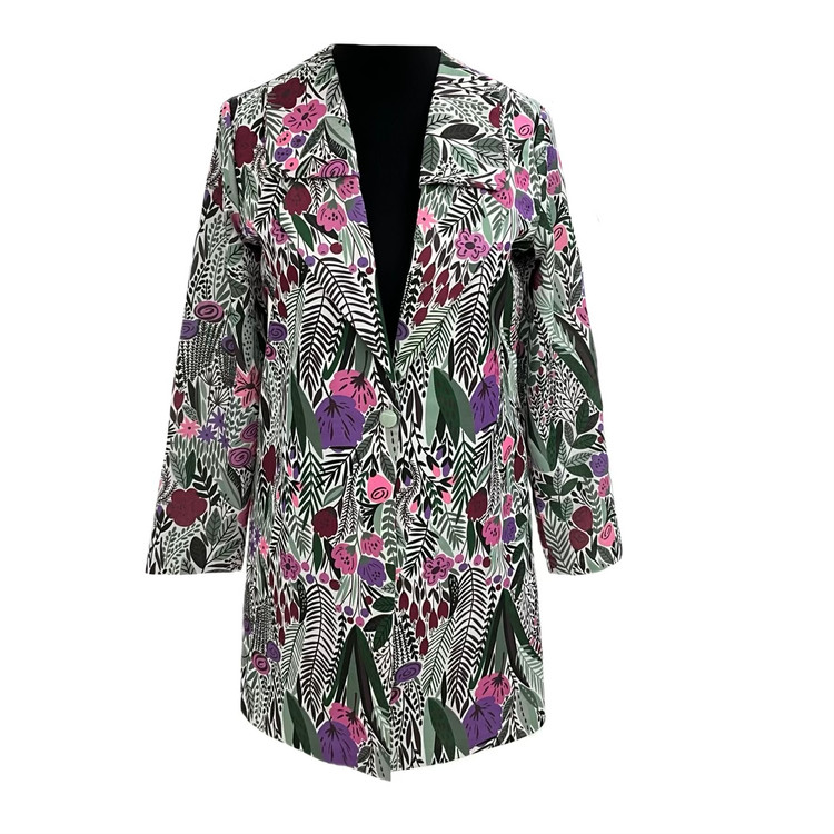 نمای نزدیک پارچه مانتو ژاکارد گلدار