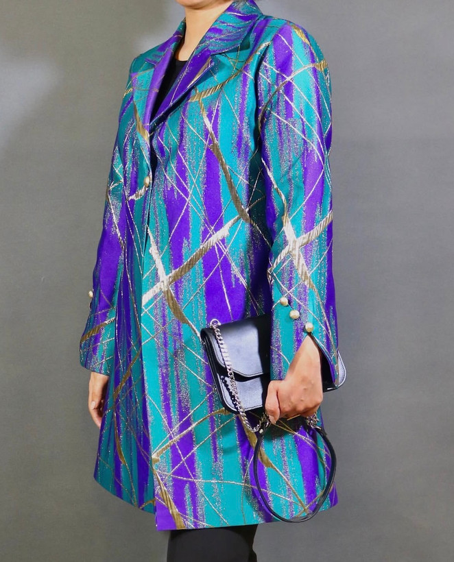 استایل مجلسی با مانتو کتی ژاکارد بنفش مزون سجادیان